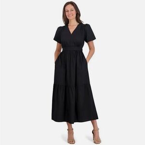 Elegant Black V-Neck Maxi Dress